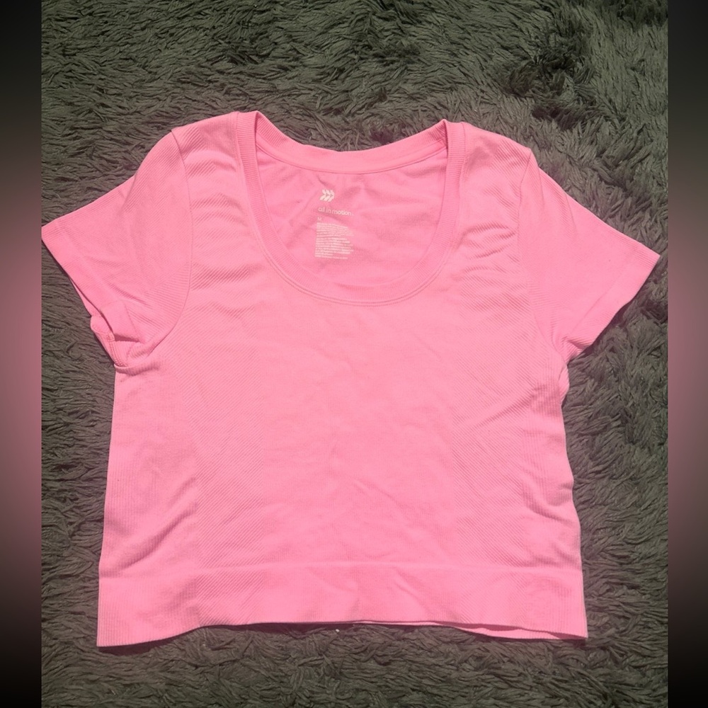 All in motion compression crop